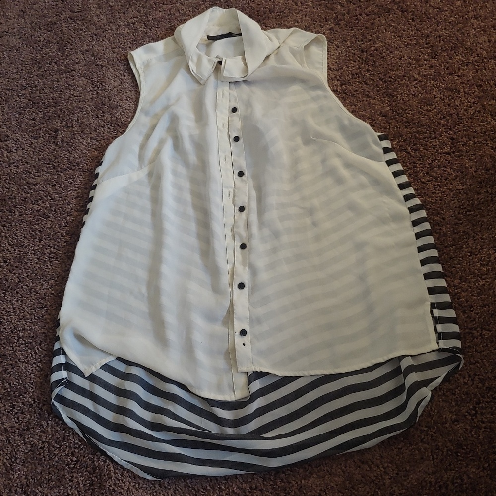 Ali Kris semi sheer flowy collared tank
